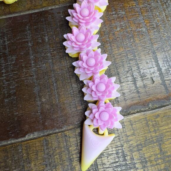 22" 3D Printed Lotus Flower Dragon - Unique Fantasy Art - Picture 6 of 9